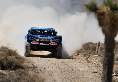 Bild: TOBY PRICE UND PAUL WEEL RÜSTEN TROPHY TRUCK FÜR BAJA 1000 AUF ALLRAD UM