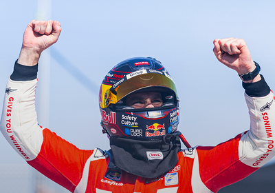 Imagen: Shane van Gisbergen Dominates Watkins Glen for Fourth NASCAR Cup Series Win in 2025